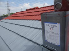 川崎市麻生区外壁屋根塗装工事 中塗り中