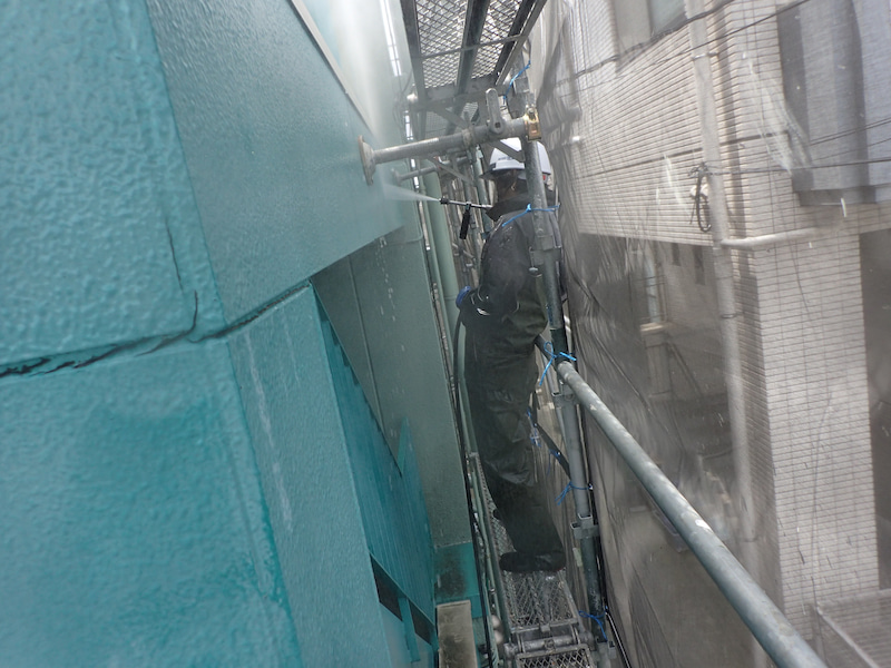 川崎市高津区マンション外壁塗装工事　洗浄工事