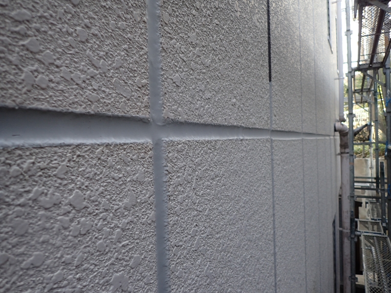 川崎市宮前区　外壁塗装タイル外壁の塗り替えとコーキング打替え