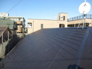 屋根リフォーム 屋根の塗装工事 断熱塗料ガイナと遮熱塗料の塗り替え