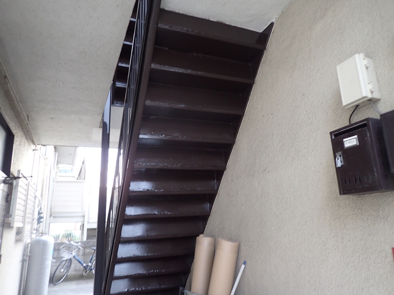 階段塗装工事