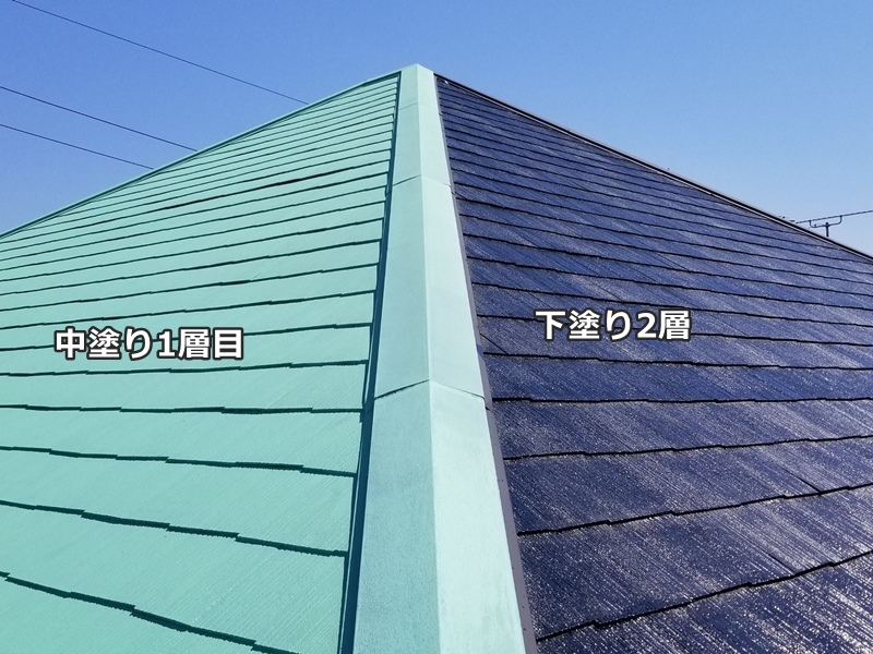 ガイナ外壁屋根塗装工事神奈川県川崎市宮前区　屋根下塗り、中塗り