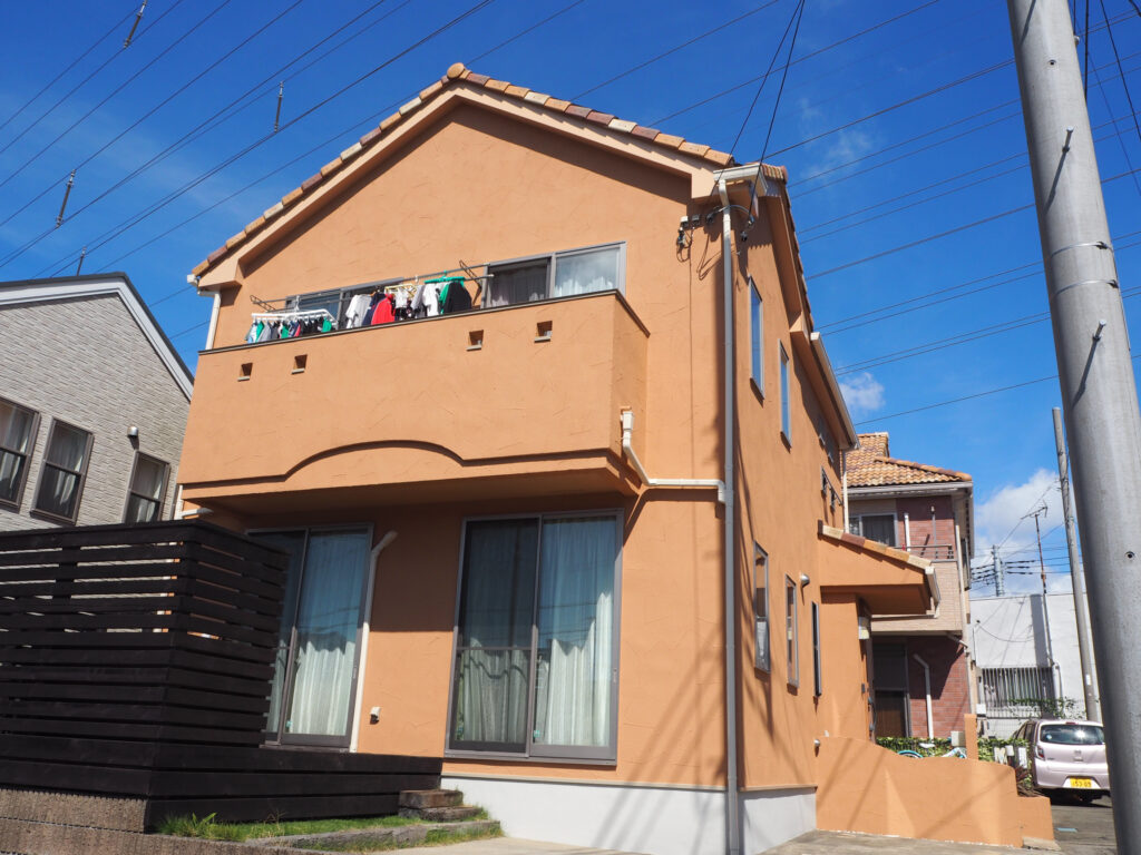 ジョリパットコテ模様の外壁塗装工事　神奈川県横須賀市　工事後