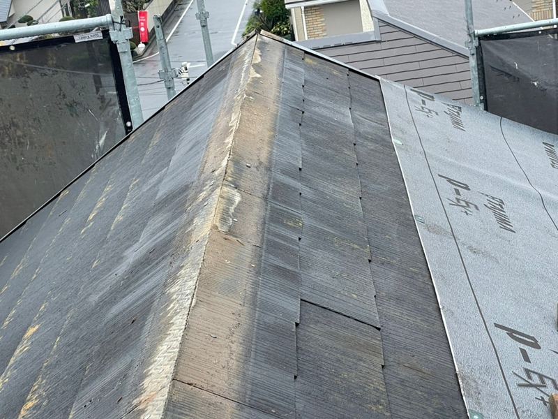 神奈川県横浜市青葉区外壁塗装と金属屋根工事　防水シート張り