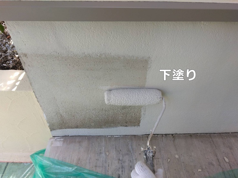 東京都杉並区ジョリパット外壁塗装工事　基礎下塗り