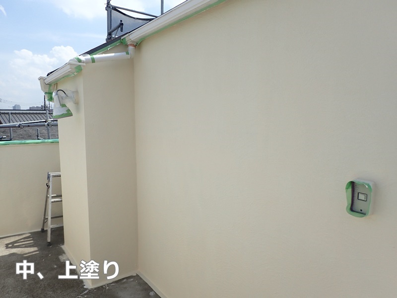 ジョリパット外壁塗装工事　東京都練馬区　ジョリパットフレッシュ中、上塗り