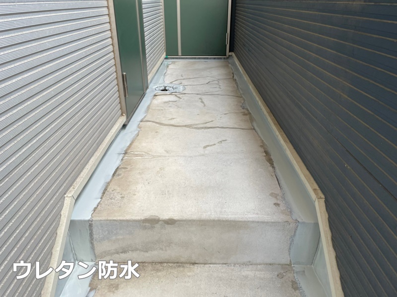 神奈川県横浜市南区階段塗装防水工事　側溝ウレタン防水工事