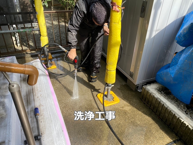 ダイナミックトップと断熱ガイナ屋根塗装　川崎市中原区　洗浄工事