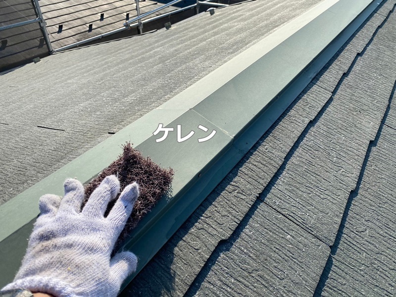ジョリパット外壁塗装、断熱ガイナ屋根塗装　屋根ケレン