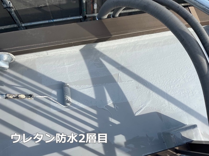 ビル外壁塗装工事　東京都あきる野市　　屋上防水工事　ウレタン防水2層目