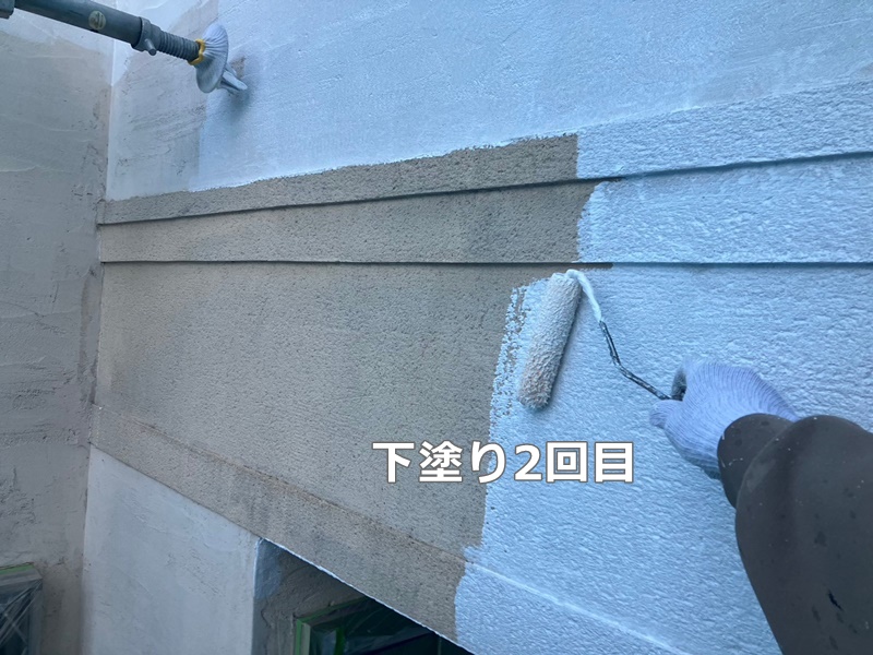ジョリパット外壁塗装工事　横浜市戸塚区　下塗り2回目