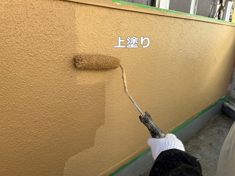 アパート外壁塗装工事　川崎市多摩区　上塗り
