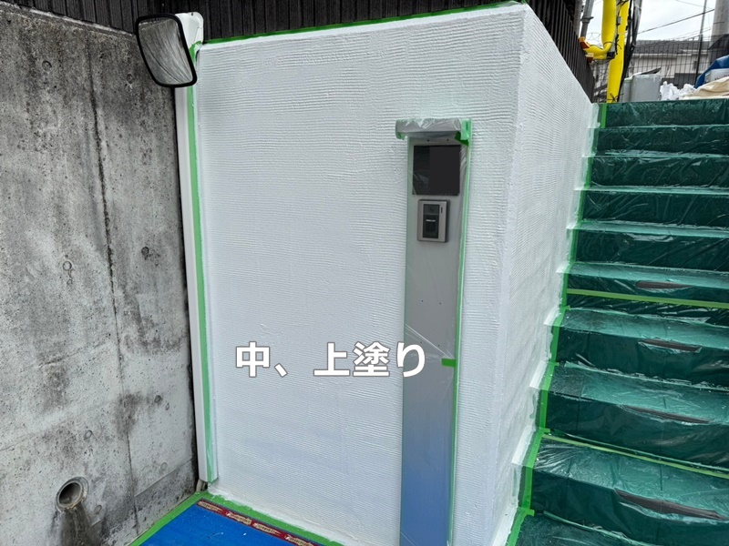 ジョリパット外壁塗装工事　横浜市都筑区　階段廻り塗装