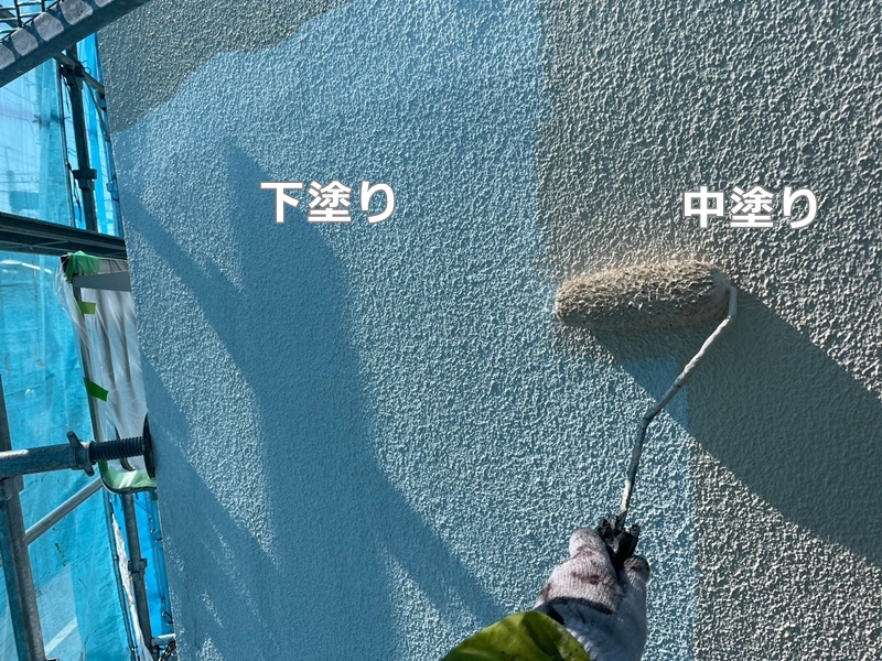 アパート外壁屋根塗装工事　東京都江戸川区　中塗り