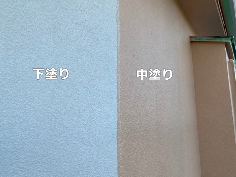 ジョリパット外壁塗装工事　東京都調布市　下塗り、中塗り