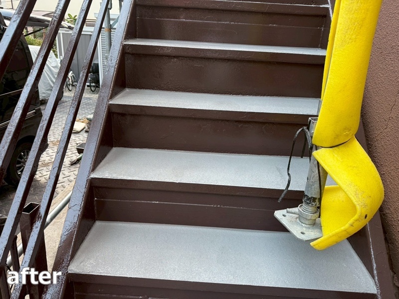 階段屋根板金補修工事　東京都大田区　工事後