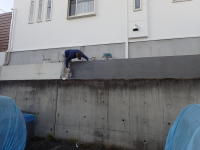 塀　ジョリパット施工前カチオンセメント塗り